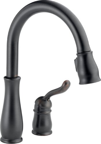 Delta Faucet Leland 单把手厨房水槽水龙头，带下拉式喷雾器和磁性对接喷头，威尼斯青铜 978...