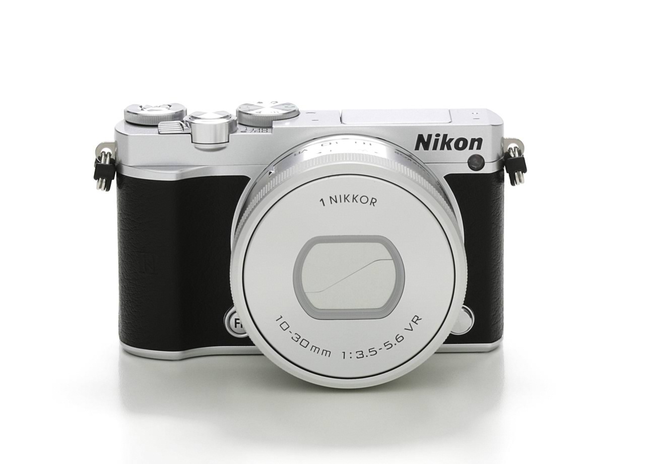 Nikon 1台带10-30mm PD变焦镜头的J5无反光镜数码相机（银色）（国际型号）无保修