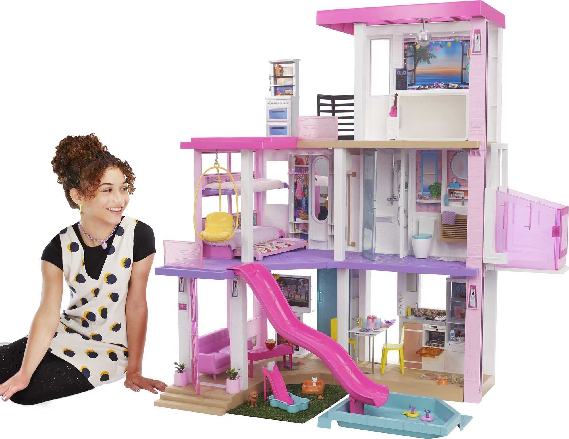 Barbie 梦幻屋、娃娃屋玩具套装，配有 75 多种家具和配件、10 个游乐区、灯光和声音、轮椅专用电梯...