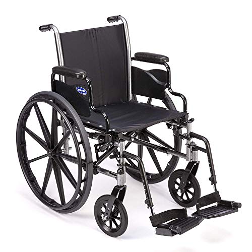 Invacare Tracer SX5 轮椅，带桌长扶手和 T93HCP 半脚踏板，带脚跟环，座椅宽度 18 英寸，1193458