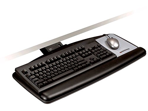  3M 坐/站式键盘托盘，只需转动旋钮即可调节高度和倾斜度，坚固的托盘包括凝胶腕托和精确的鼠标垫，可旋转的托盘和桌子下方的储物柜，23'轨道，黑...